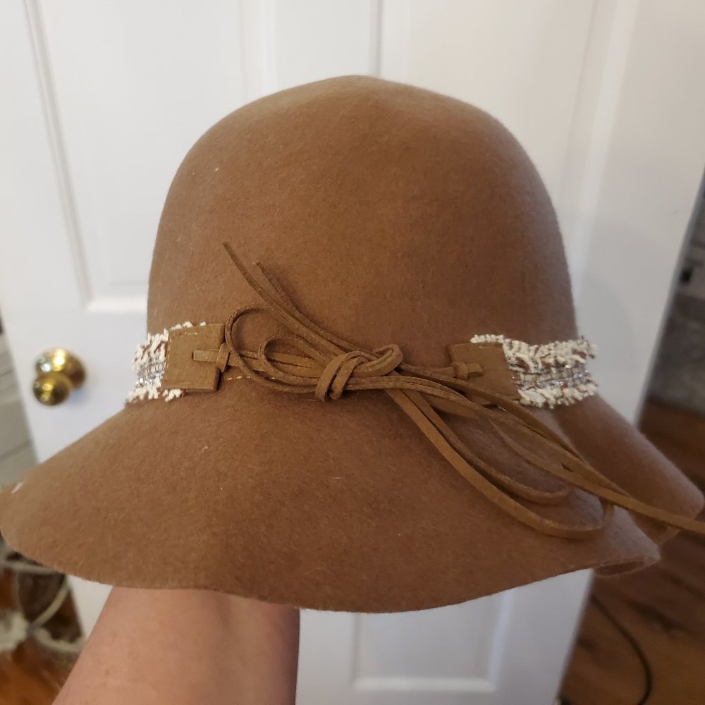 NWOT: Nine West Cloche Hat
